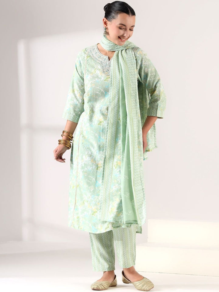 Mamicha Women Floral Printed Regular Thread Work Kurta with Trousers & With Dupatta