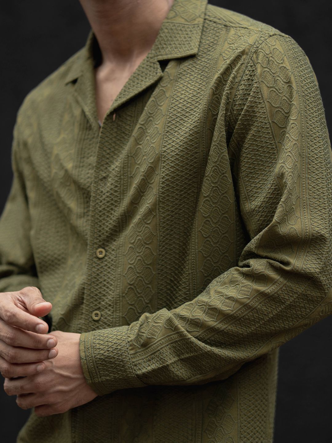 Powerlook Men Spread Collar Solid Casual Shirt