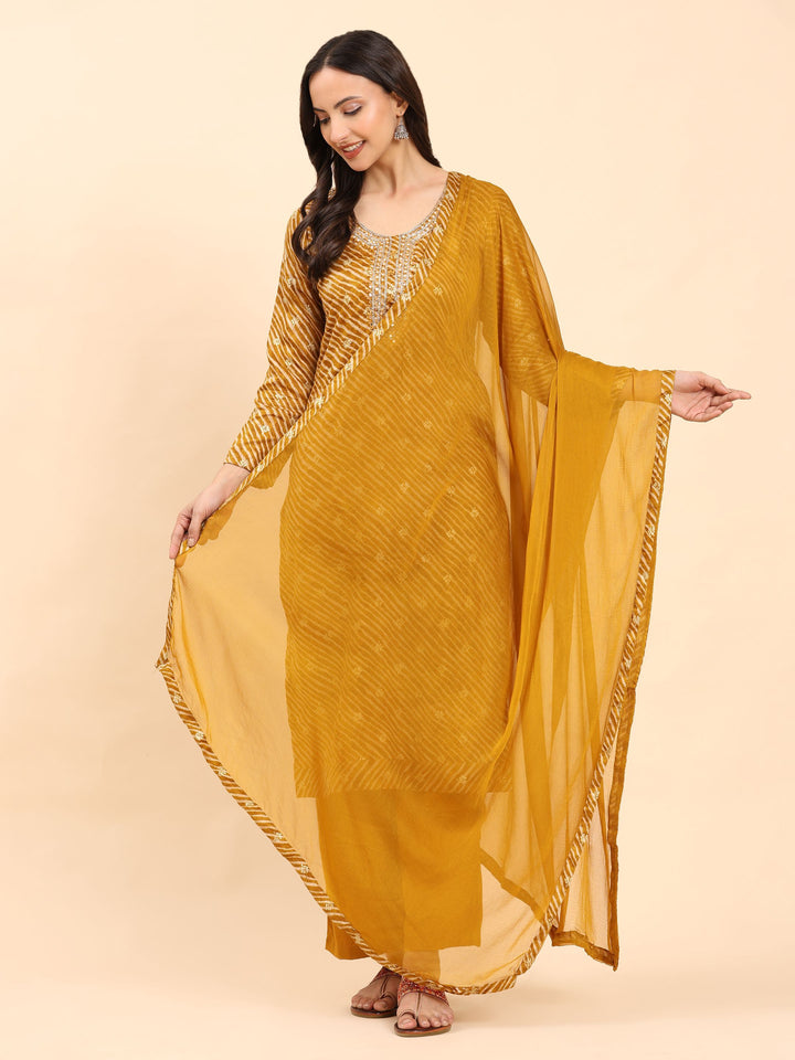 Mamicha Women Floral Printed Regular Pure Cotton Kurta with Palazzos & With Dupatta