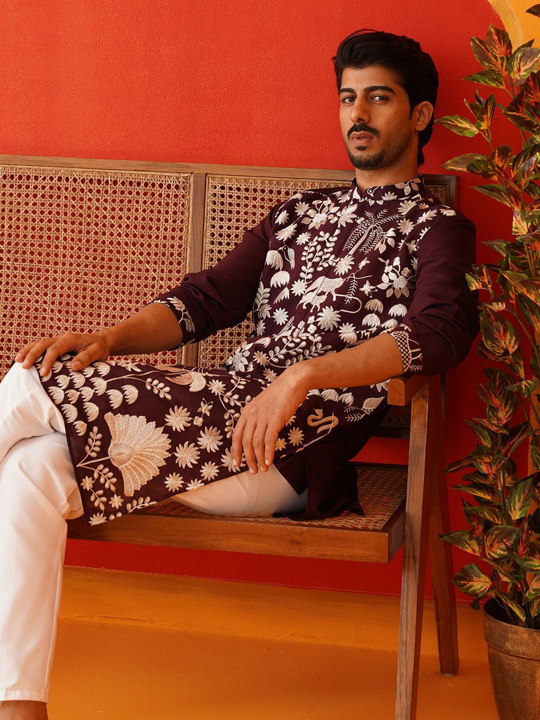 Jompers Men Floral Embroidered Regular Chikankari Kurta with Pyjamas