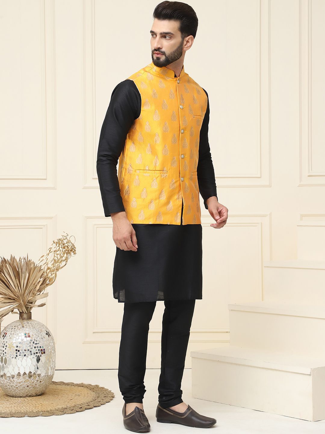 SOJANYA Mandarin Collar Kurta with Churidar With Nehru jacket