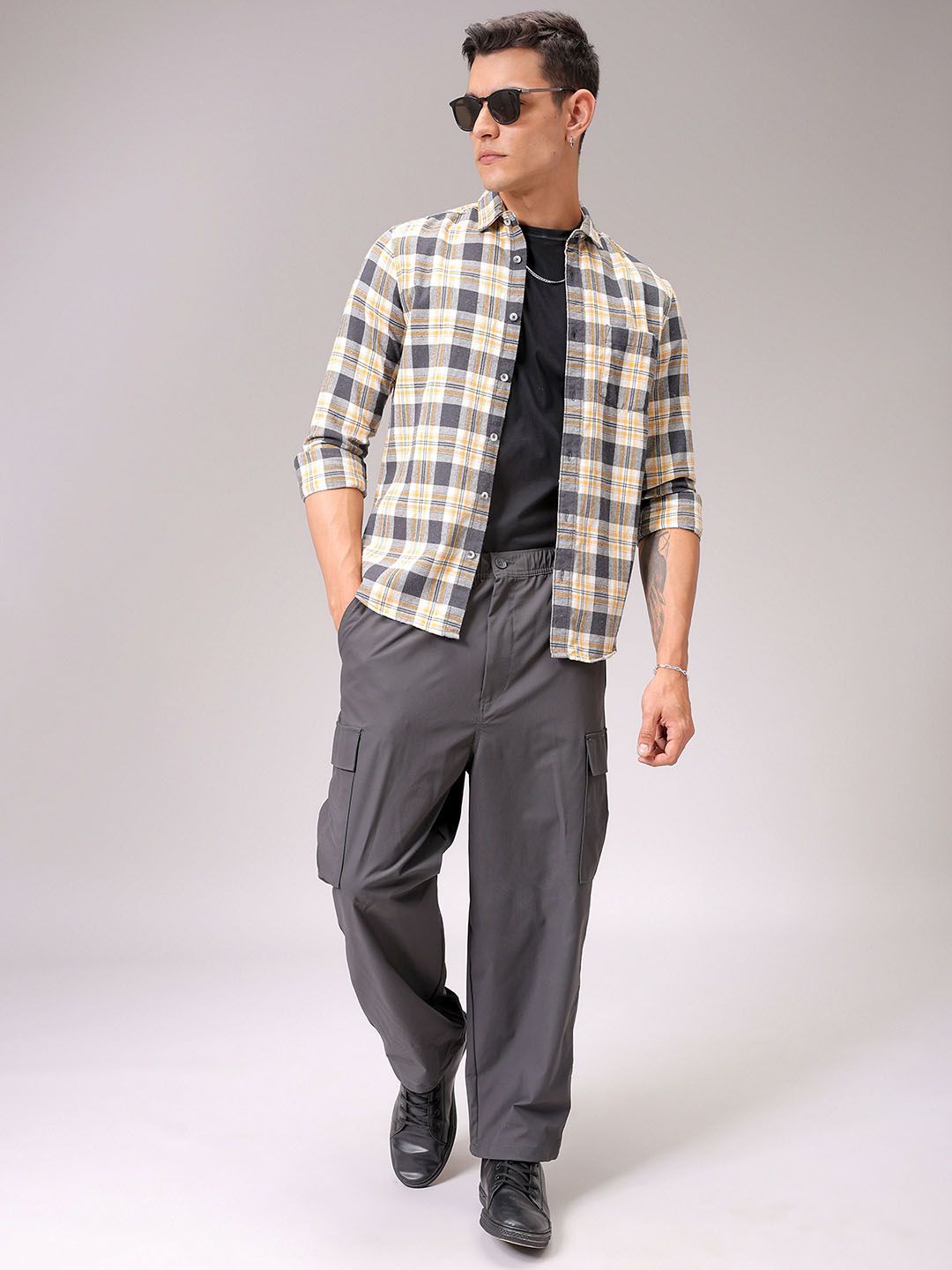 The Indian Garage Co Men Cutaway Collar Checked Cotton Slim Fit Casual Shirt