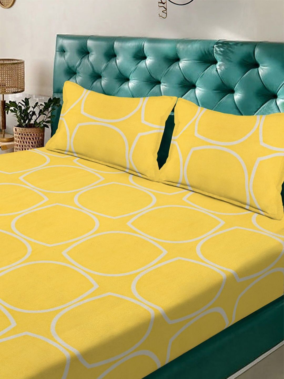 Aura Kuning & Putih Geometrik 300 TC Set Cadar King Double 2.50 m x 2.25 m