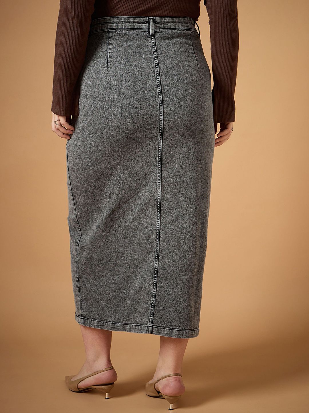 SASSAFRAS Curve Denim Front Slit Midi Skirt