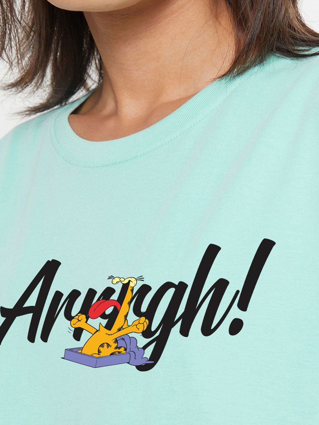 Bewakoof Women Graphic Printed Round Neck Pure Cotton Garfield T-shirt