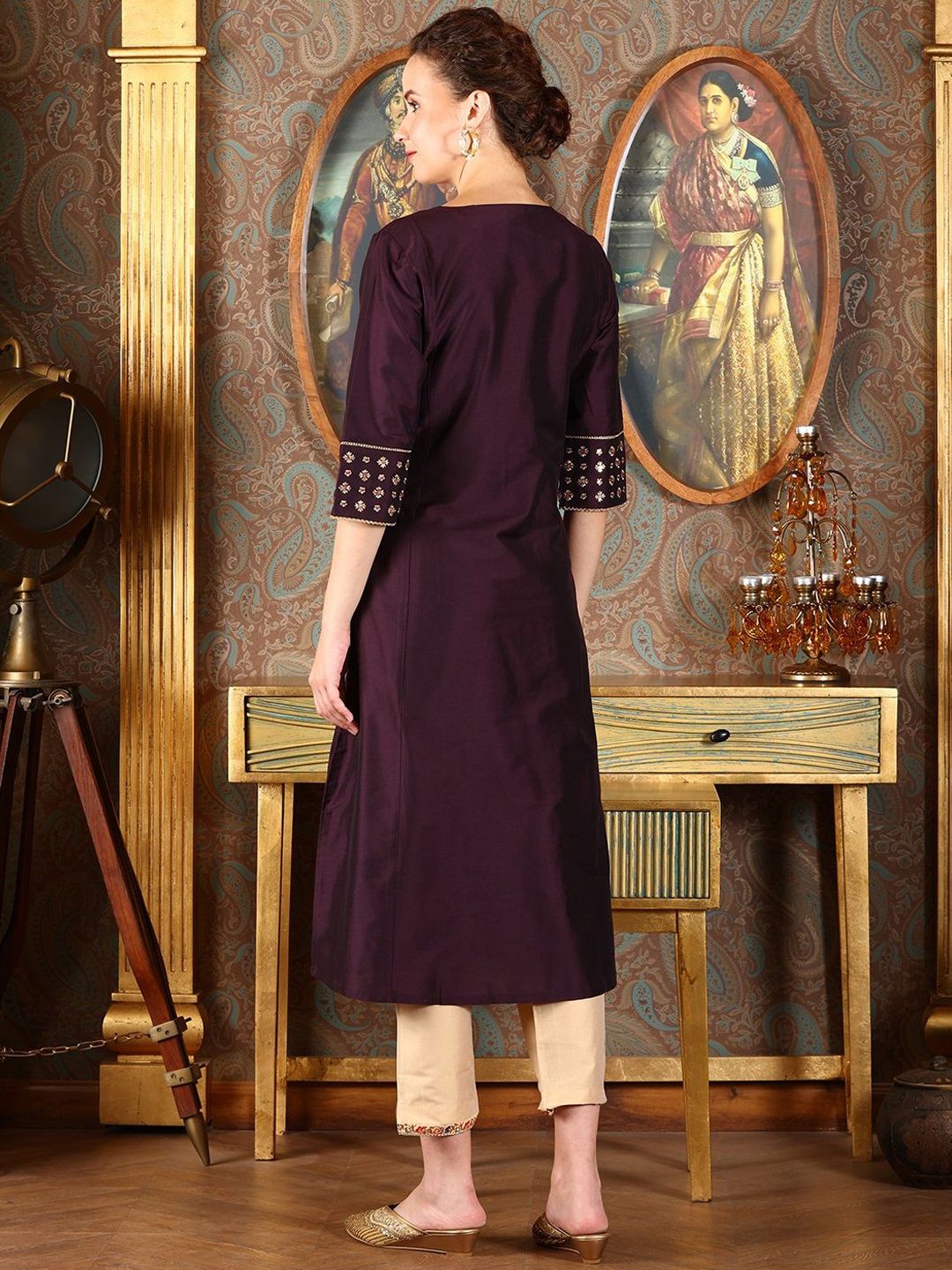 W Women Ethnic Motifs Embroidered Flared Sleeves Kurta