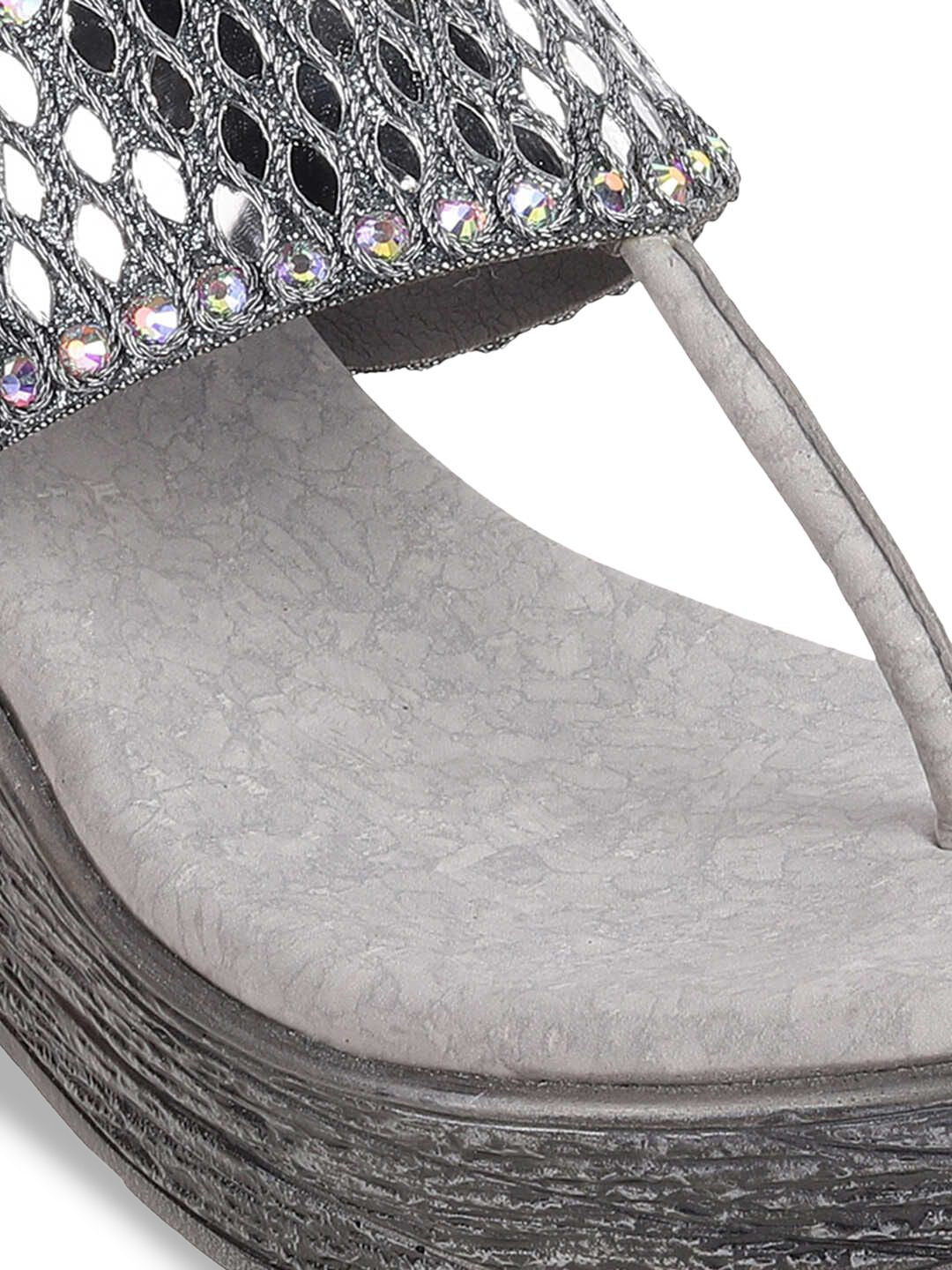 Mochi Wedge Sandals