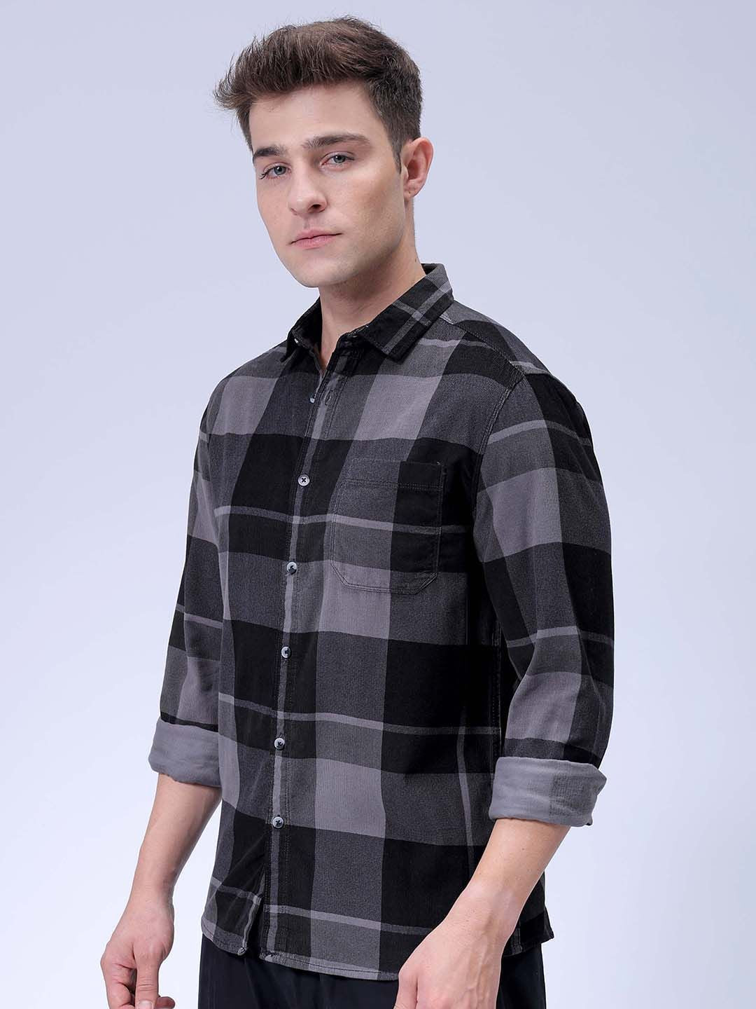 The Indian Garage Co Men Spread Collar Checked Casual Shirt