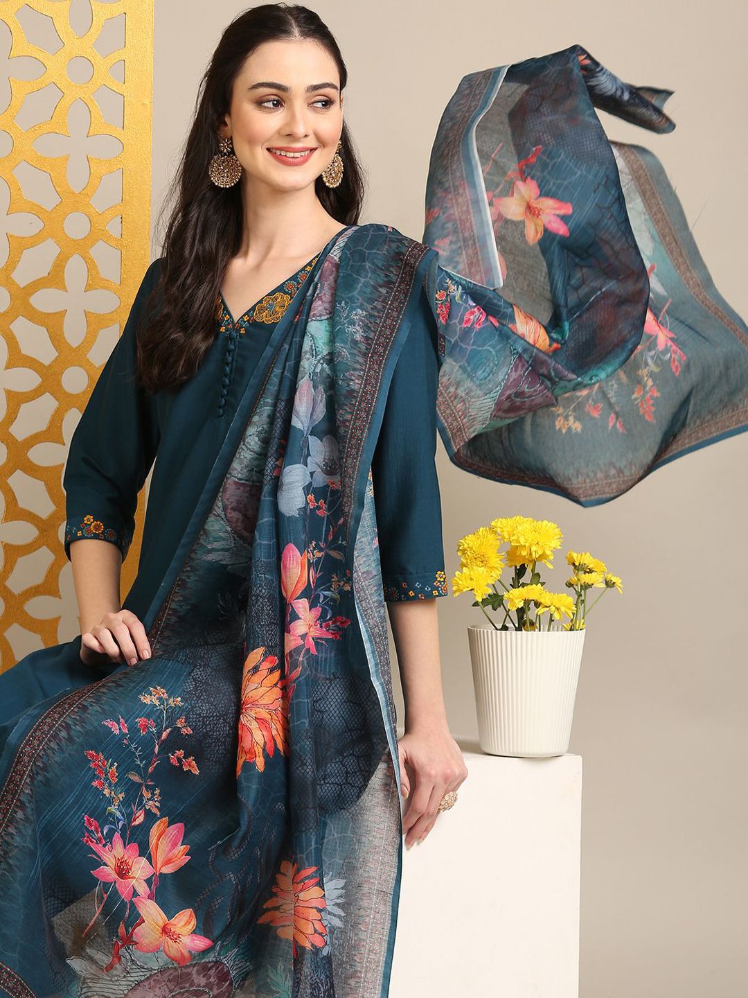Anouk Floral Embroidered Thread Work Straight Kurta With Trouser And Dupatta