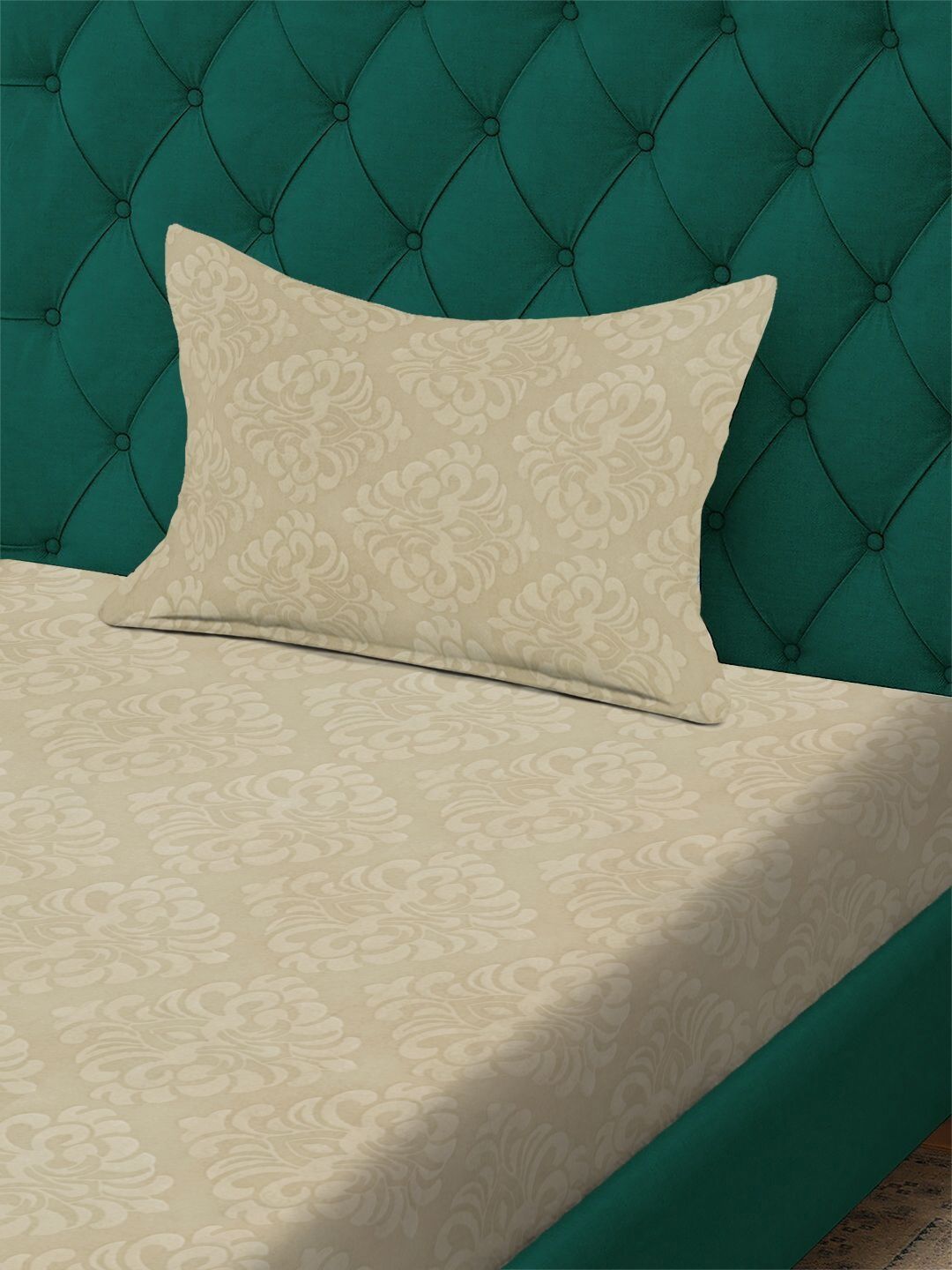 KLOTTHE Beige Floral Printed 300 TC Single Bedsheets With 1 Pillow Covers