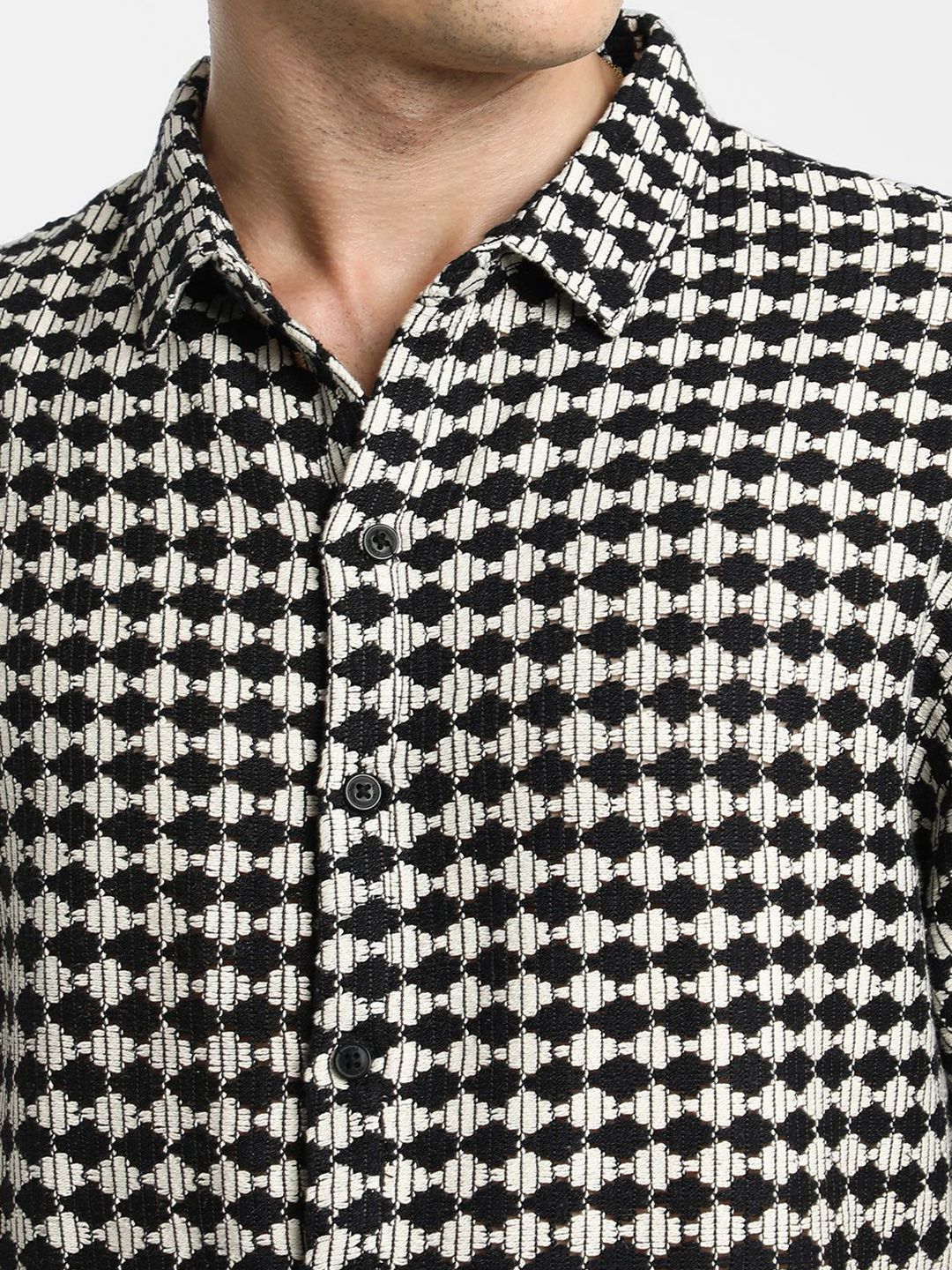 Campus Sutra Men Comfort Spread Collar Geometric Printed Polycotton Oversized Casual Shirt