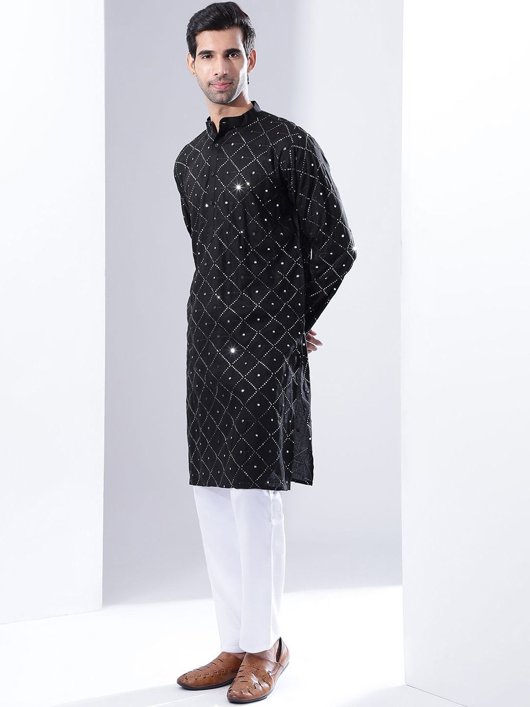 Anouk Geometric Embroidered Sequinned Pure Cotton Kurta & Pyjamas With jacket