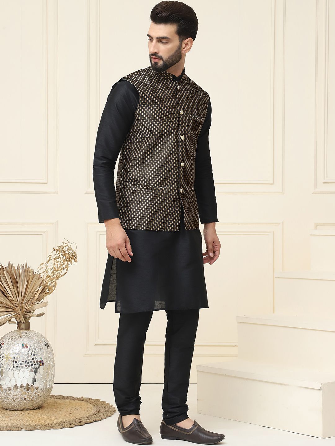 SOJANYA Mandarin Collar Kurta With Churidar & Nehru jacket