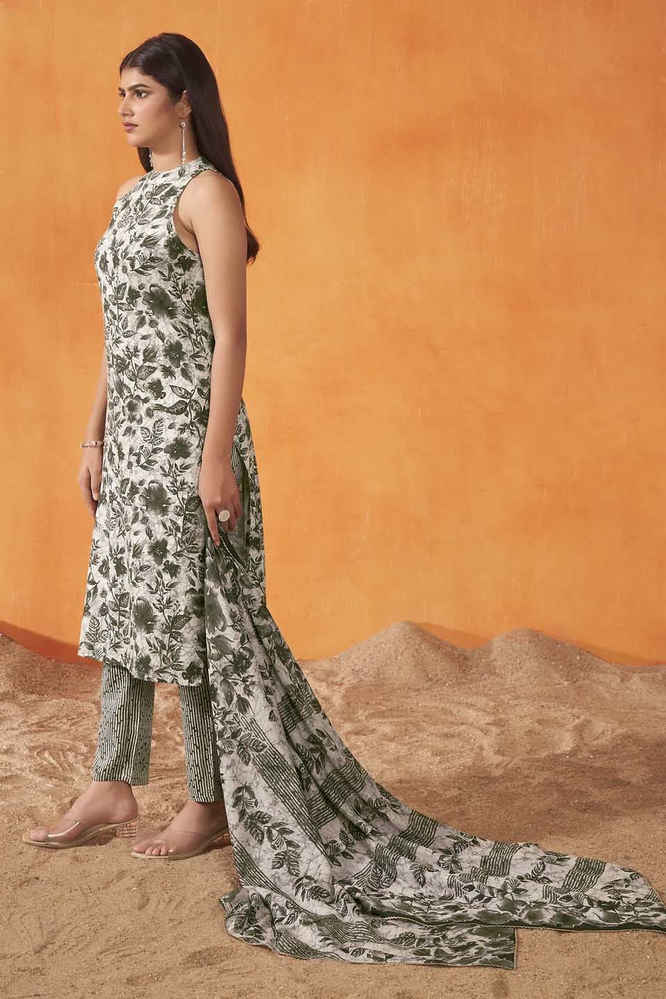 Anouk Floral Printed Round Neck Straight Kurta with Trousers And Dupatta