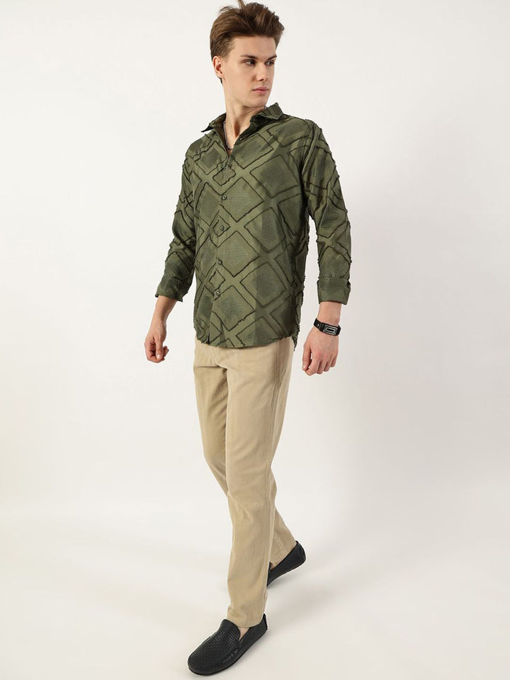 Thomas Scott Men Premium Spread Collar Textured Slim Fit Casual Shirt