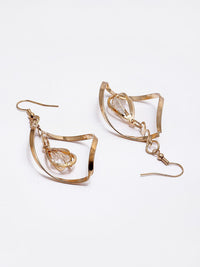 DressBerry Contemporary Drop Earrings