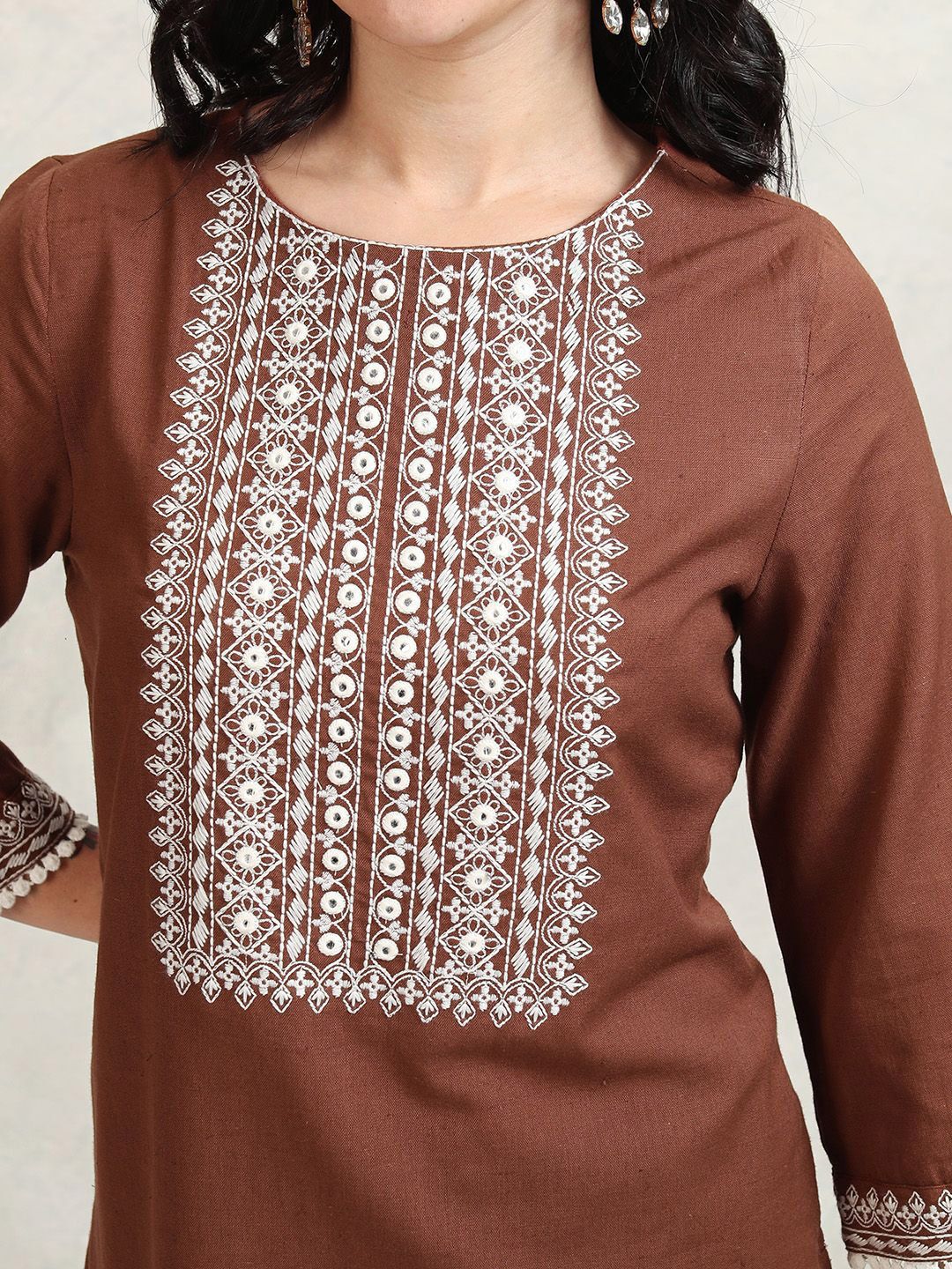 Vishudh Women Embroidered Regular Kurta with Trousers