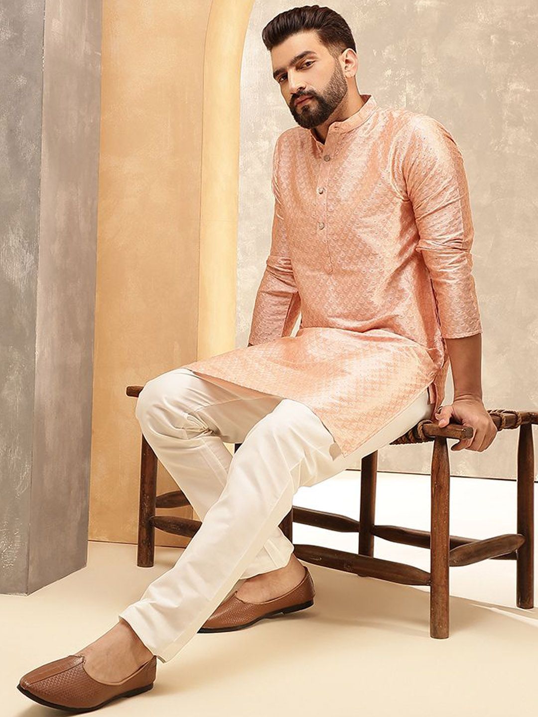 Anouk Peach Motif Etnik Tenunan Rekaan Jalur Kolar Jacquard Kurta Lurus