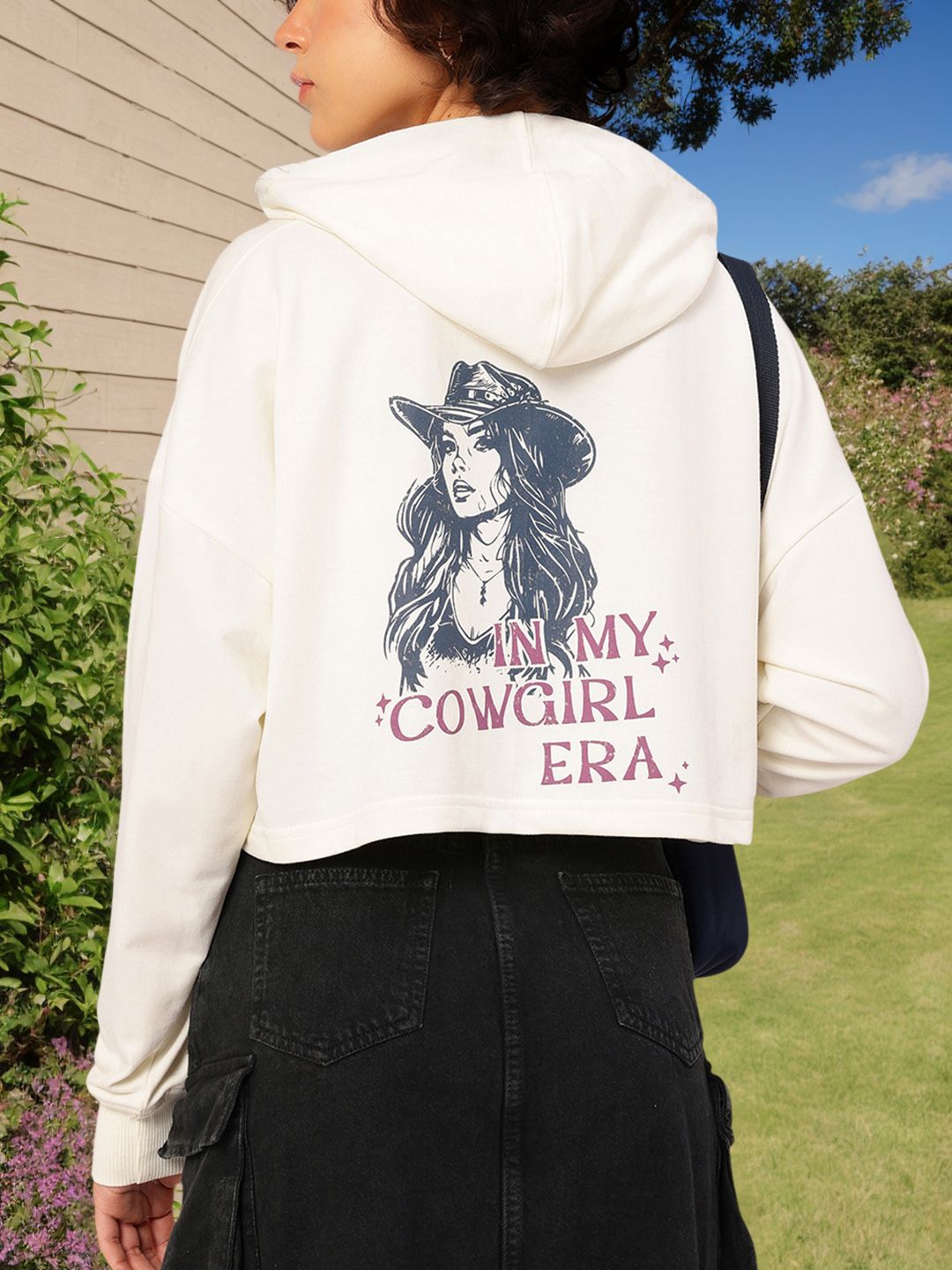 DressBerry Graphic printed Boxy Fit Sweatshirt