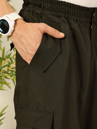 Thomas Scott Men Smart Loose Fit Mid-Rise Easy Wash Cotton Cargos Trousers