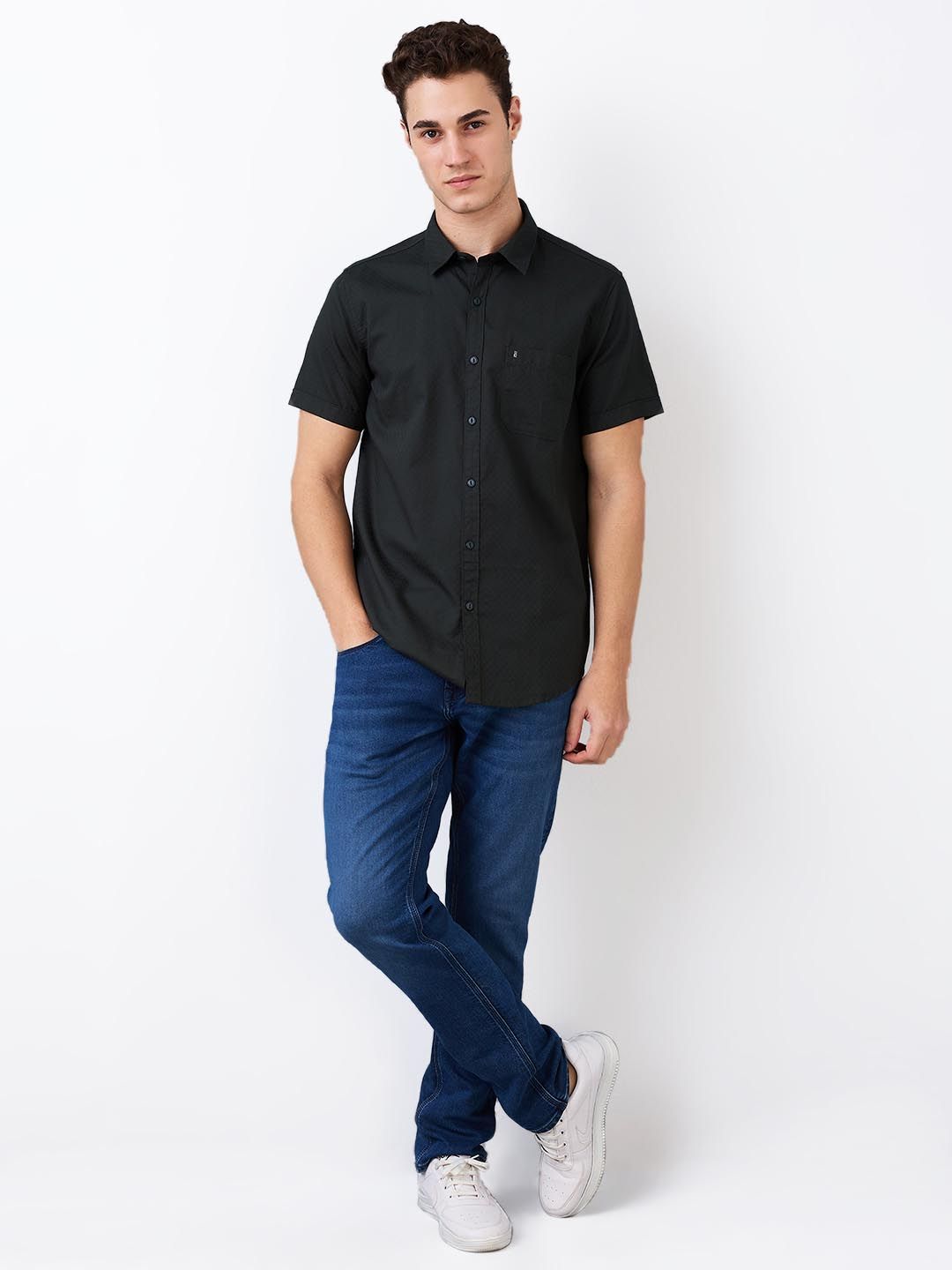 SPYKAR Men Spread Collar Textured Cotton Casual Shirt