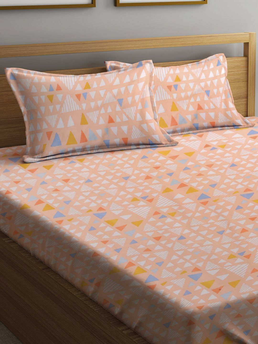 Myntra Elegant Homes Peach Geometric Polycotton 300 TC Cadar Katil Halus King dengan 2 Sarung Bantal-98 x 87 inci