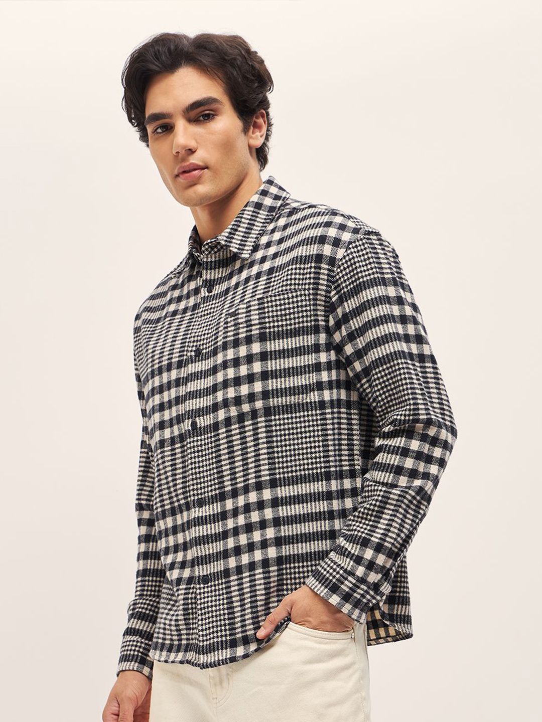 THE BEAR HOUSE Men Spread Collar Tartan Checked Cotton Relaxed Fit Casual Shirt