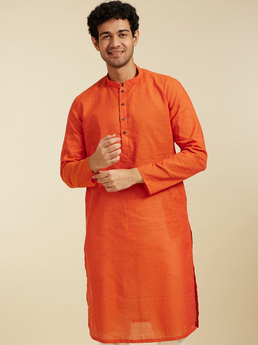 Diwas oleh Manyavar Mandarin Collar Cotton Straight Kurta