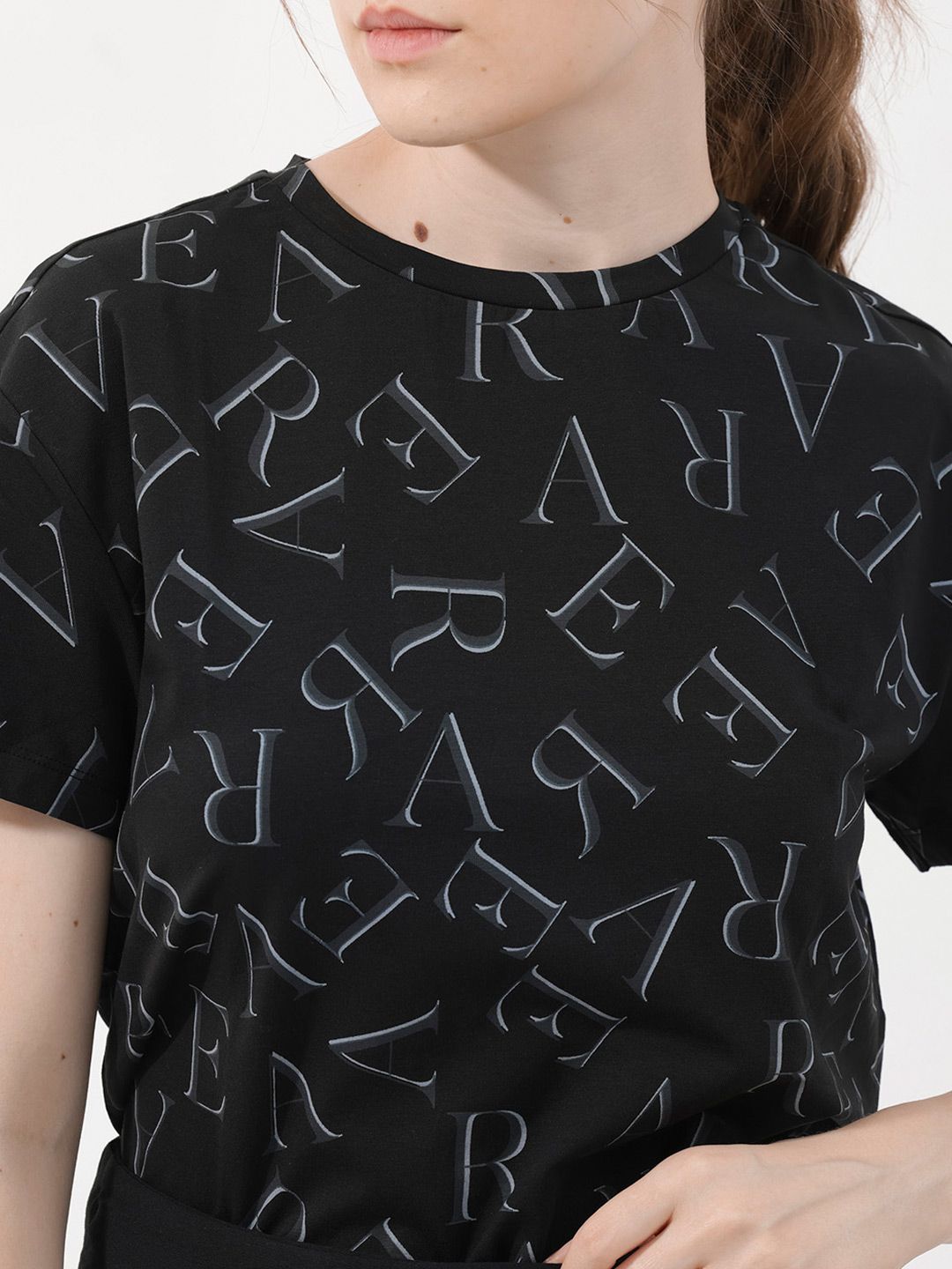 T-Shirt Poket Wanita yang Rareism Printed