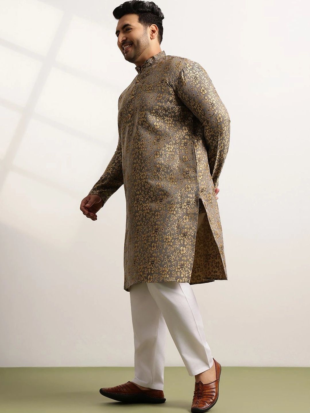 SOJANYA PLUS Lelaki Floral Regular Kurta dengan Seluar