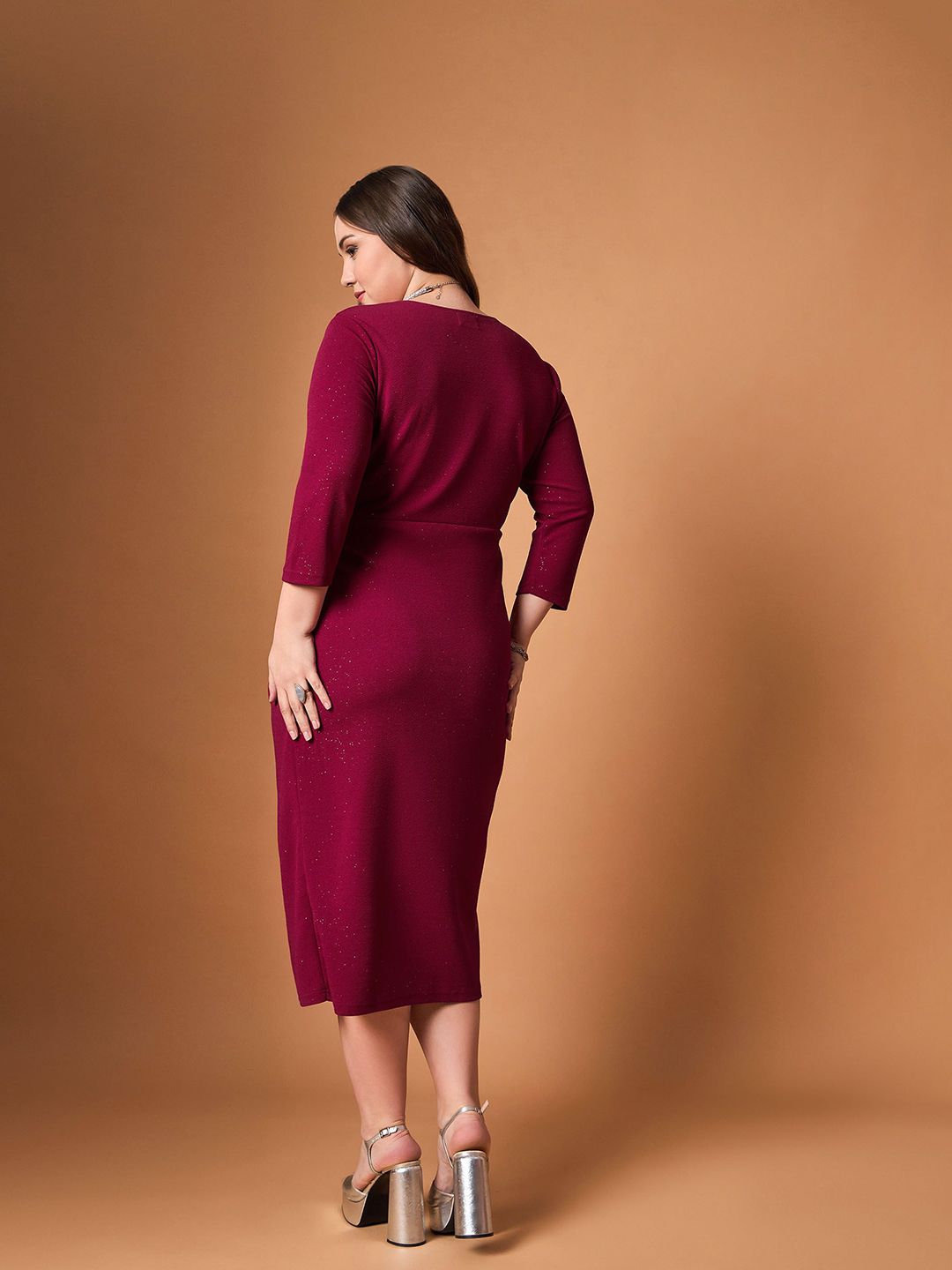 SASSAFRAS Curve Midi Dress