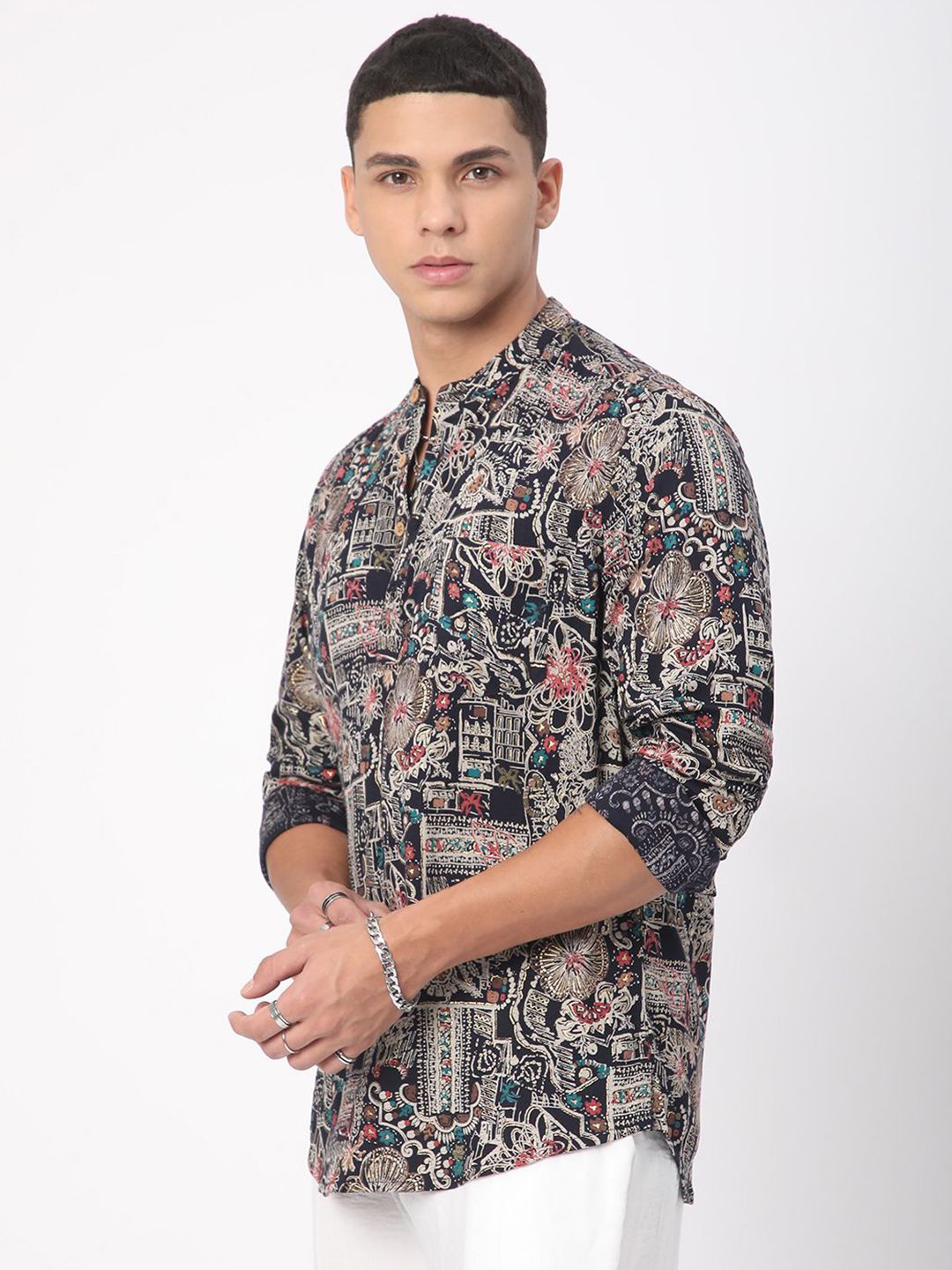 VASTRADO Quirky Foil Printed Band Collar Cotton Straight Short Kurta