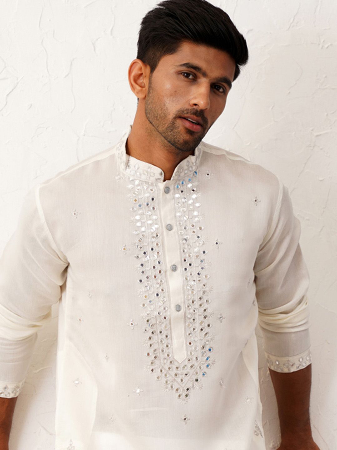 Jompers Geometric Embroidered Mirror Work Kurta Straight Kurta