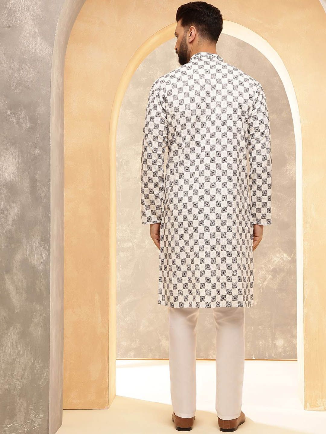 SOJANYA Kurta Kerja Benang Sulam Geometri Lelaki