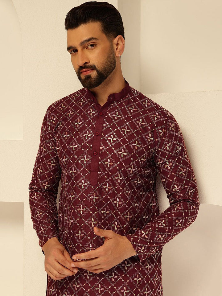 SOJANYA Floral Embroidered Mandarin Collar Thread Work Cotton Silk Straight Kurta