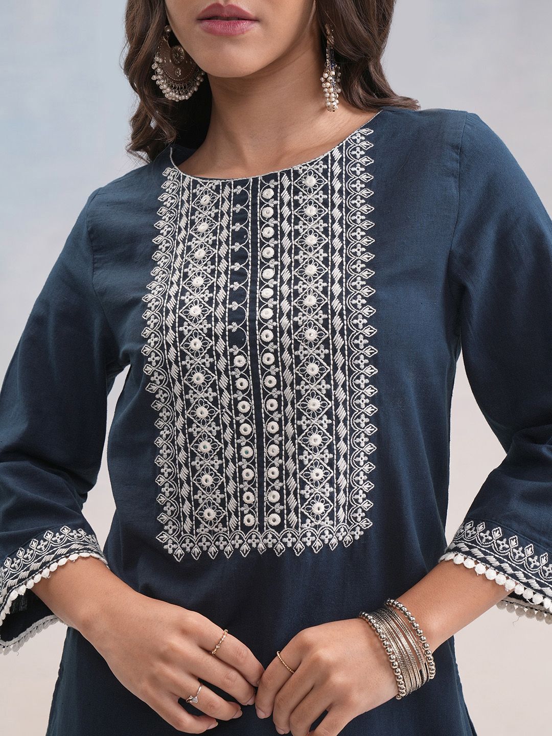 Vishudh Blue & White Floral Embroidered Straight Kurta with Trousers