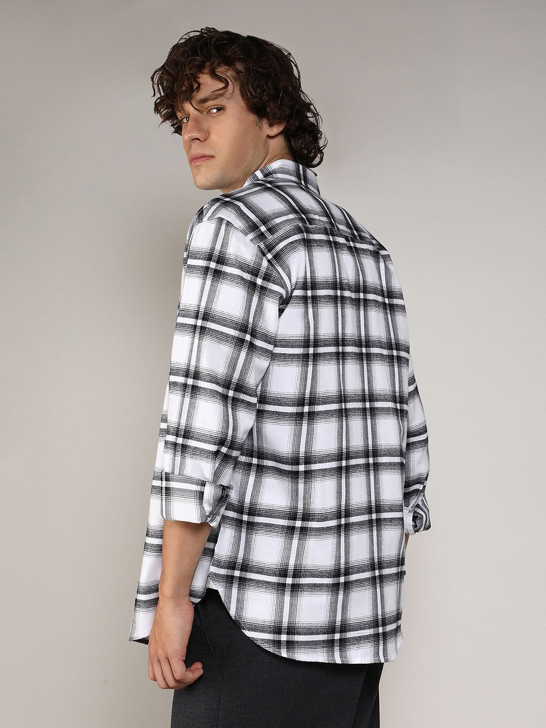 Campus Sutra Men Comfort Checked Casual Shirt