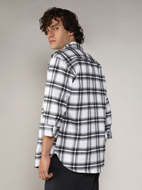 Campus Sutra Men Comfort Checked Casual Shirt