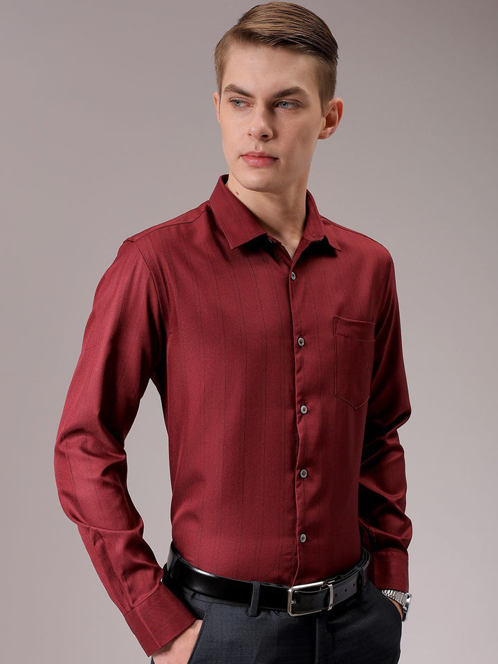 The Indian Garage Co. X Luxe Men Spread Collar Multi Striped Slim Fit Formal Shirt