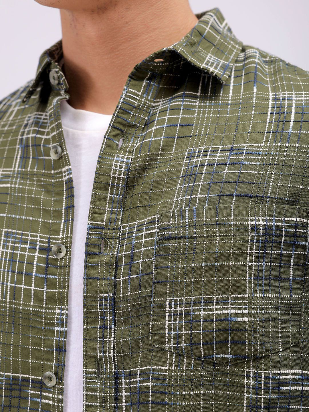 The Indian Garage Co Men Cutaway Collar Checked Cotton Slim Fit Casual Shirt