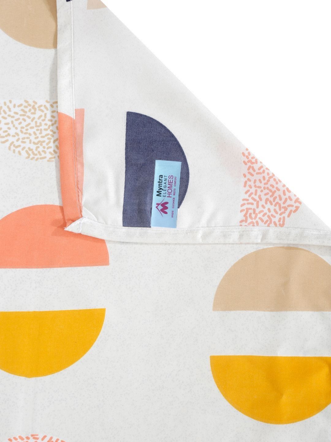 Myntra Elegant Homes White Geometric Polycotton 300 TC Single Cadar Halus dengan Sarung Bantal-89 x 59 inci