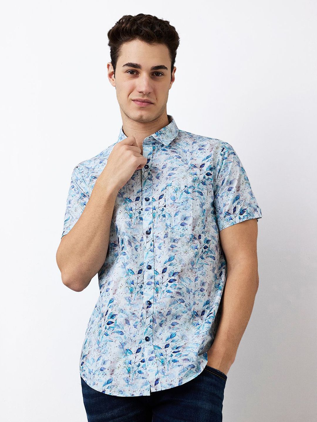 SPYKAR Men Spread Collar Floral Printed Cotton Casual Shirt