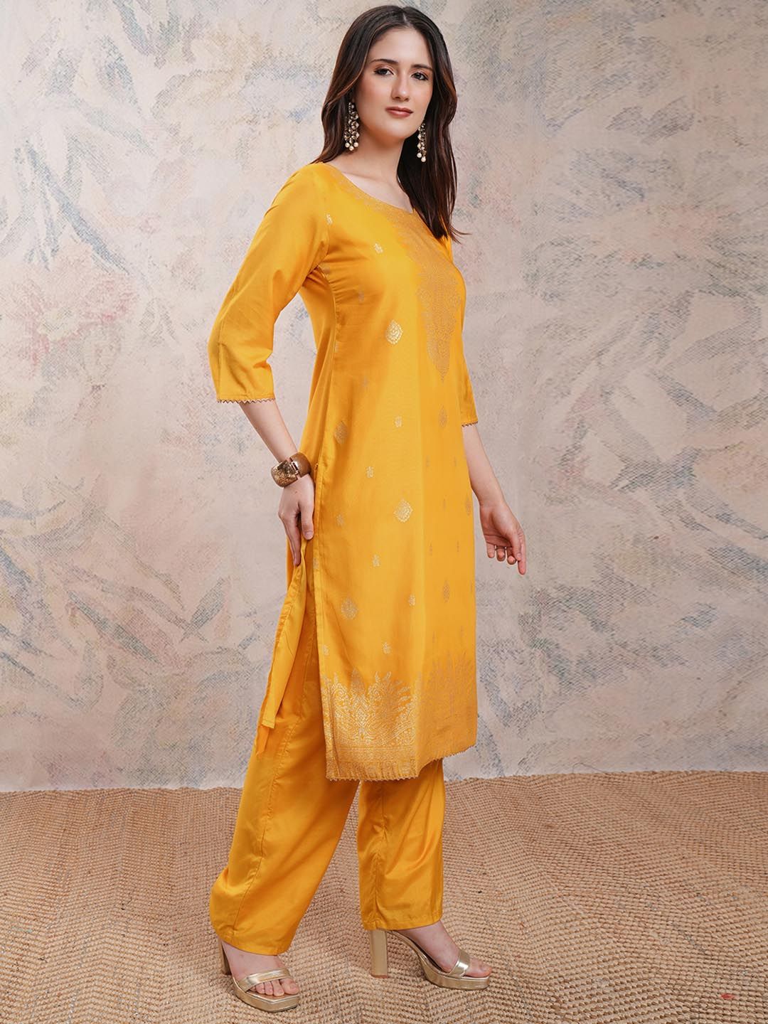 Vishudh Ethnic Motifs Printed Straight Kurta With Trousers & Dupatta