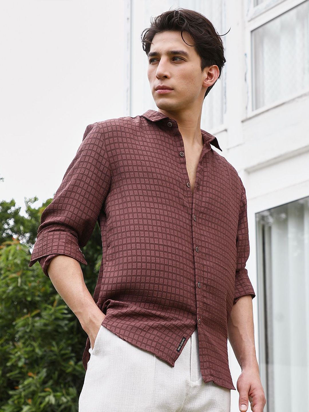 Campus Sutra Men Comfort Fit Checked Spread Collar Casual Shirt