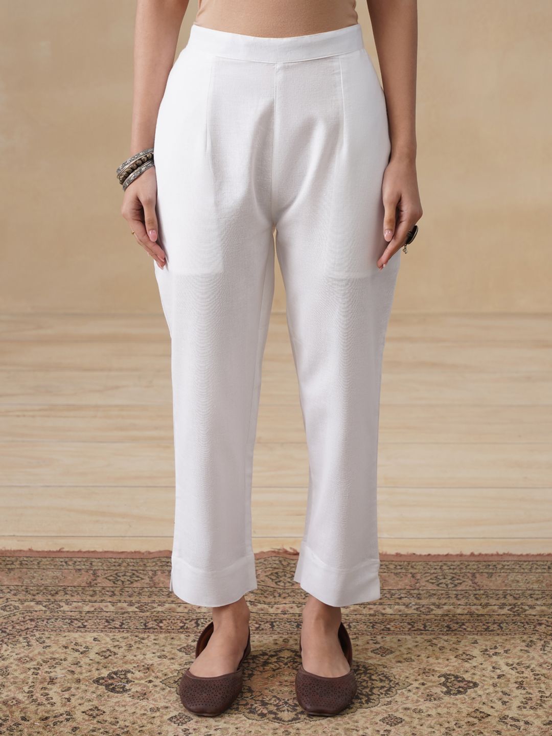 House of Chikankari Women White Cotton Solid Pant