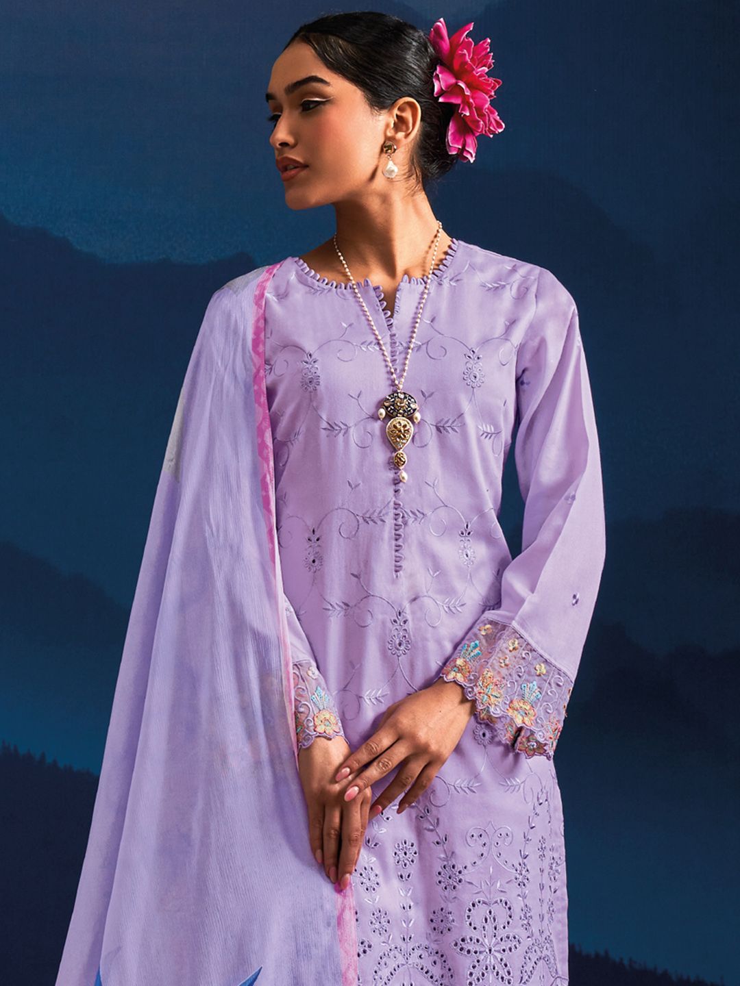 Indo Era Women Floral Embroidered Regular Thread Work Kurta with Trousers & With Dupatta