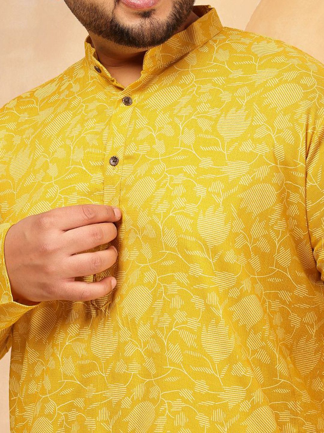 SOJANYA PLUS Floral Printed Mandarin Collar Straight Kurta