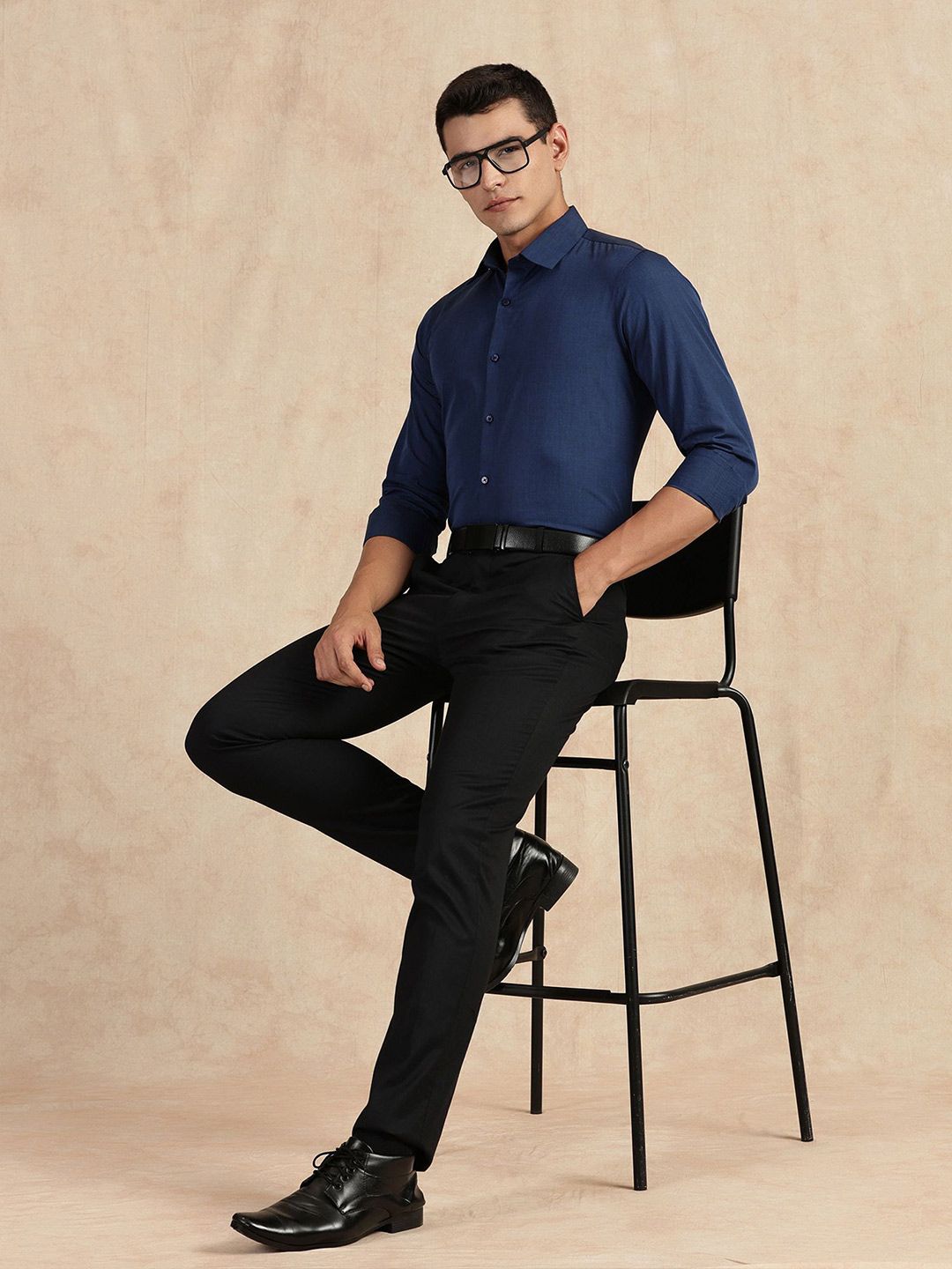 Thomas Scott Men Classic Slim Fit Solid Spread Collar Pure Cotton Formal Shirt