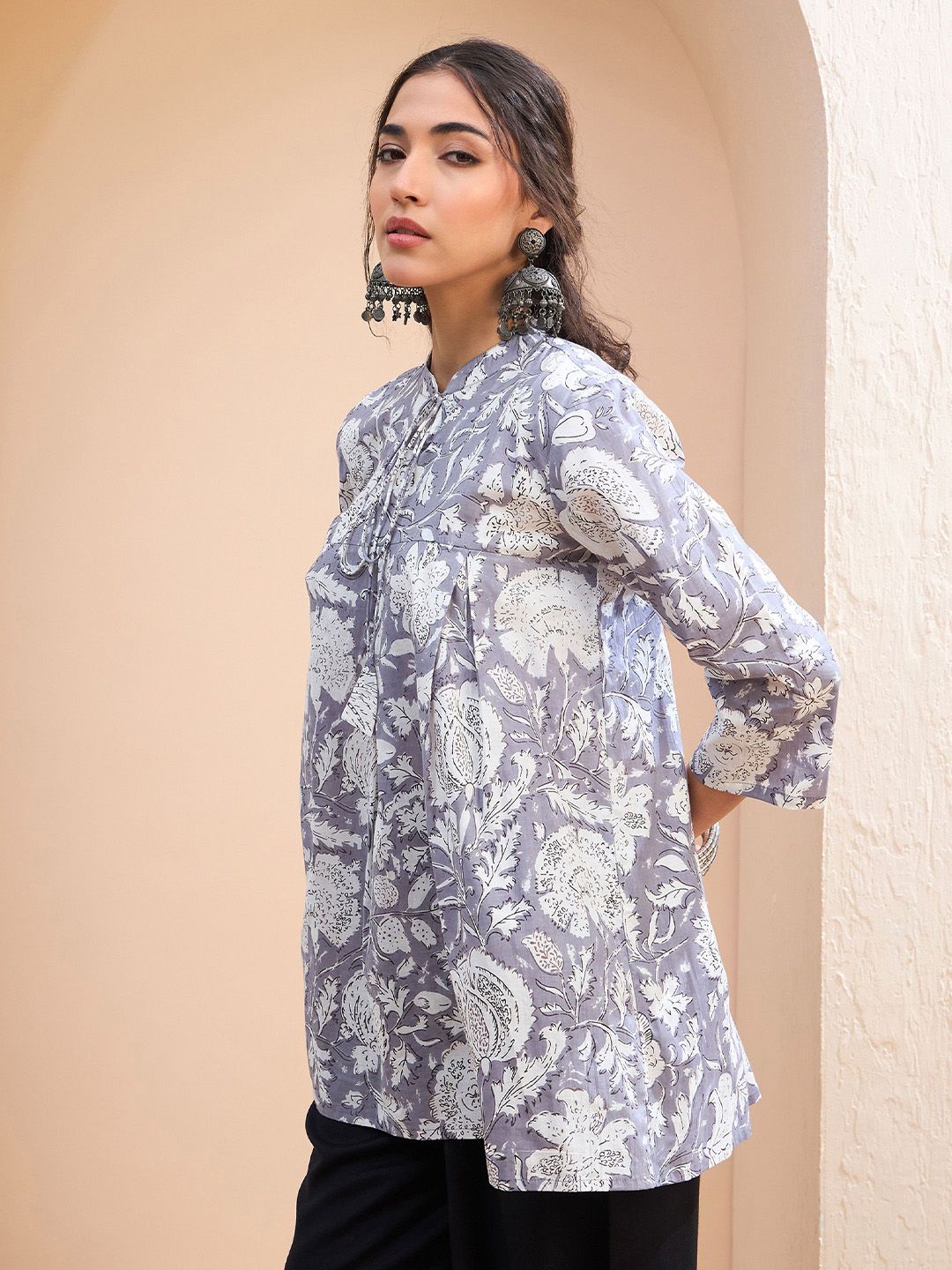 Shae by SASSAFRAS Floral Printed Pure Cotton Kurti