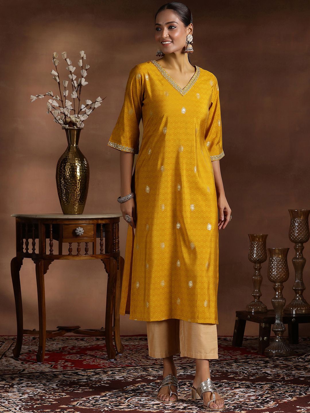 Libas Ethnic Motifs Printed Zari Silk Straight Kurta